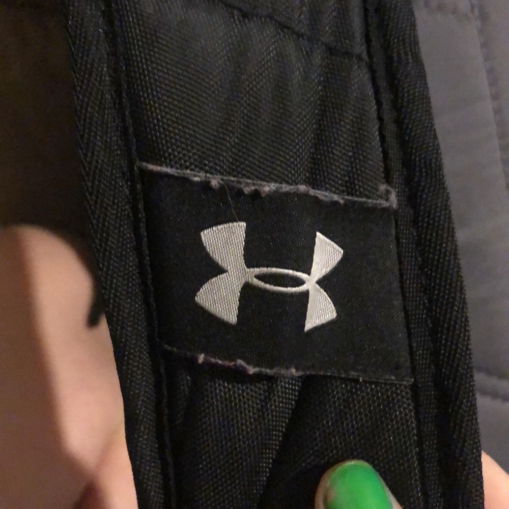 Backpack - Picture 4 of 6